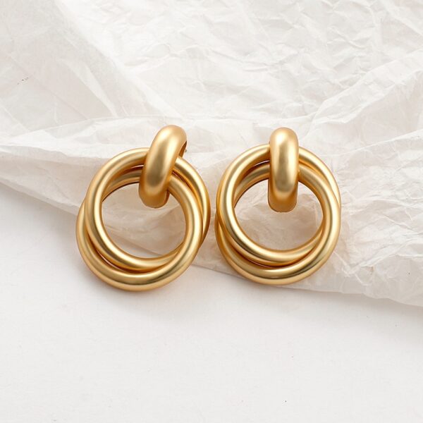 Trendy Gold Stud Earring