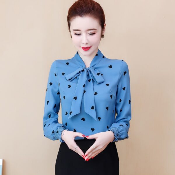 Bow Tie Collar Blusas